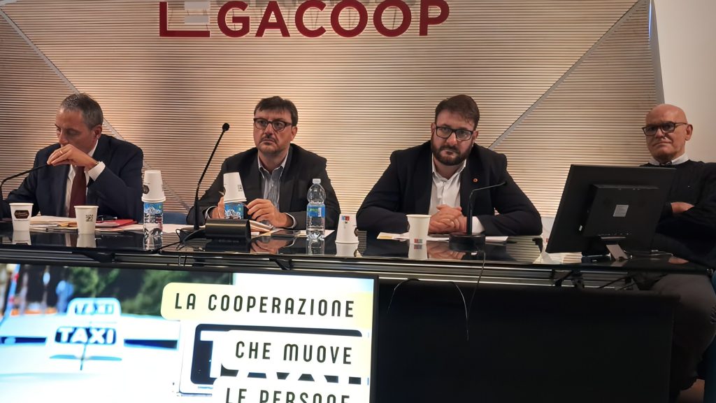 20251029_090457103_iOS