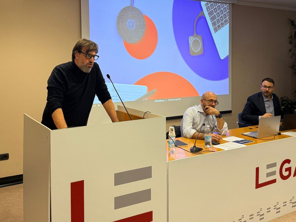 WhatsApp Image 2025-12-16 at 12.26.53 (2)