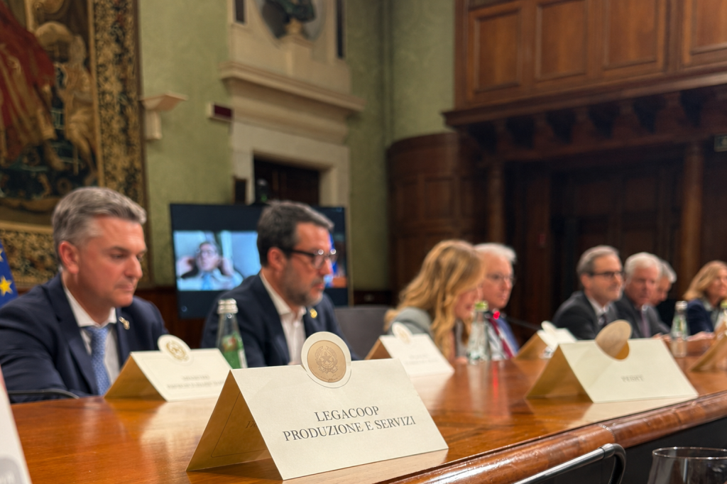Autotrasporto, Legacoop Produzione e Servizi: dal Governo nuove risorse e misure per il settore. Sospeso il fermo nazionale